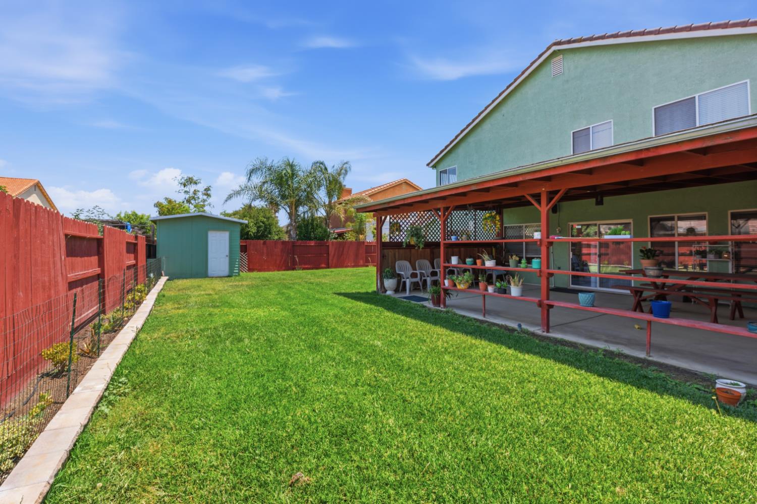 160 Grenache Ct, Los Banos, CA 93635