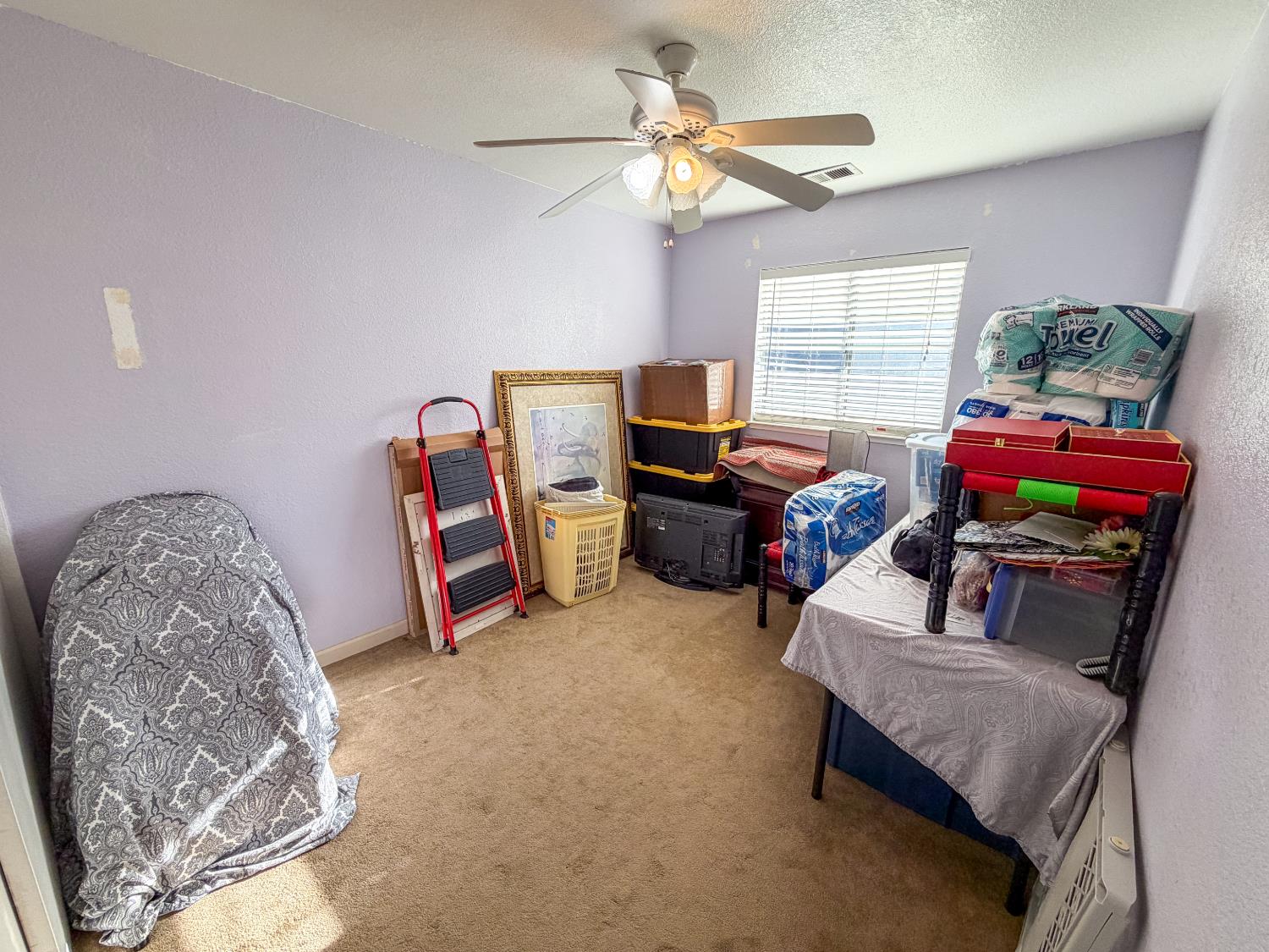 1422 Pinot Dr, Livingston, CA 95334