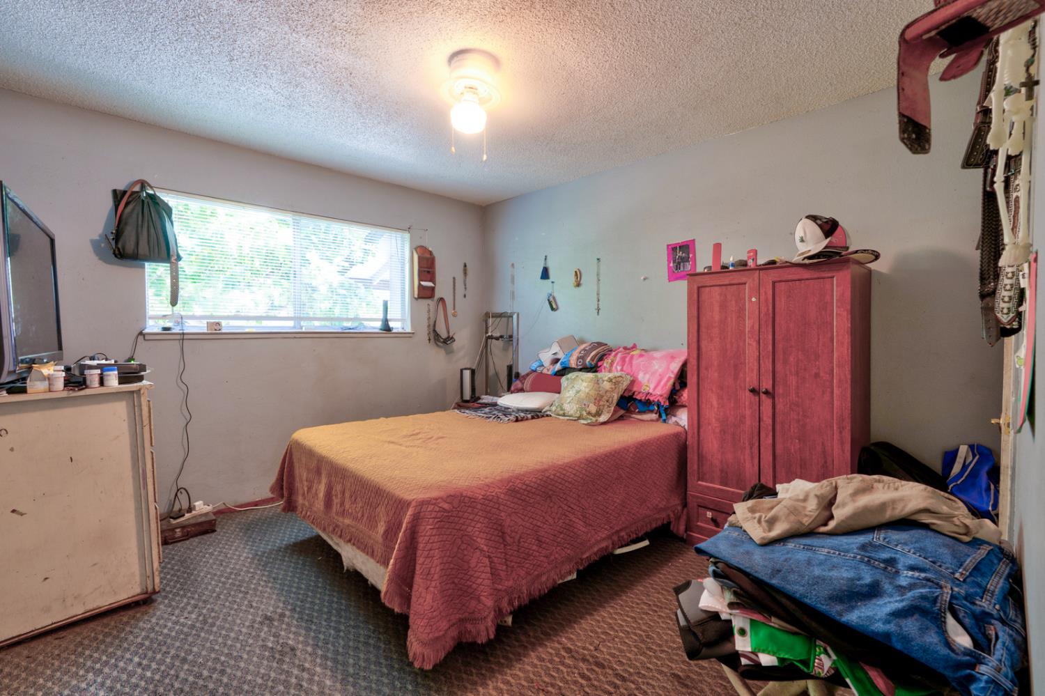 620 Lenore Dr, Modesto, CA 95351