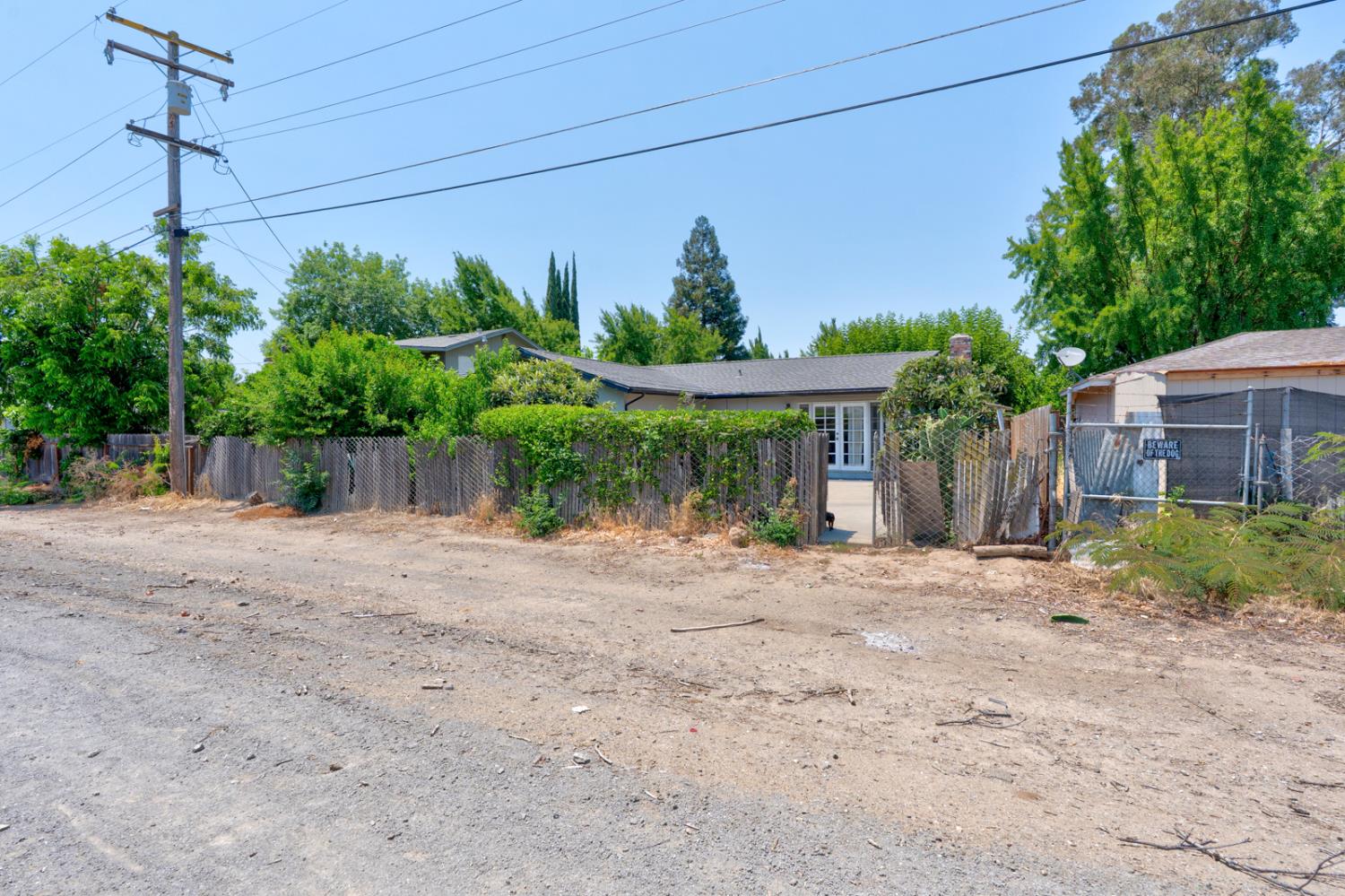 620 Lenore Dr, Modesto, CA 95351