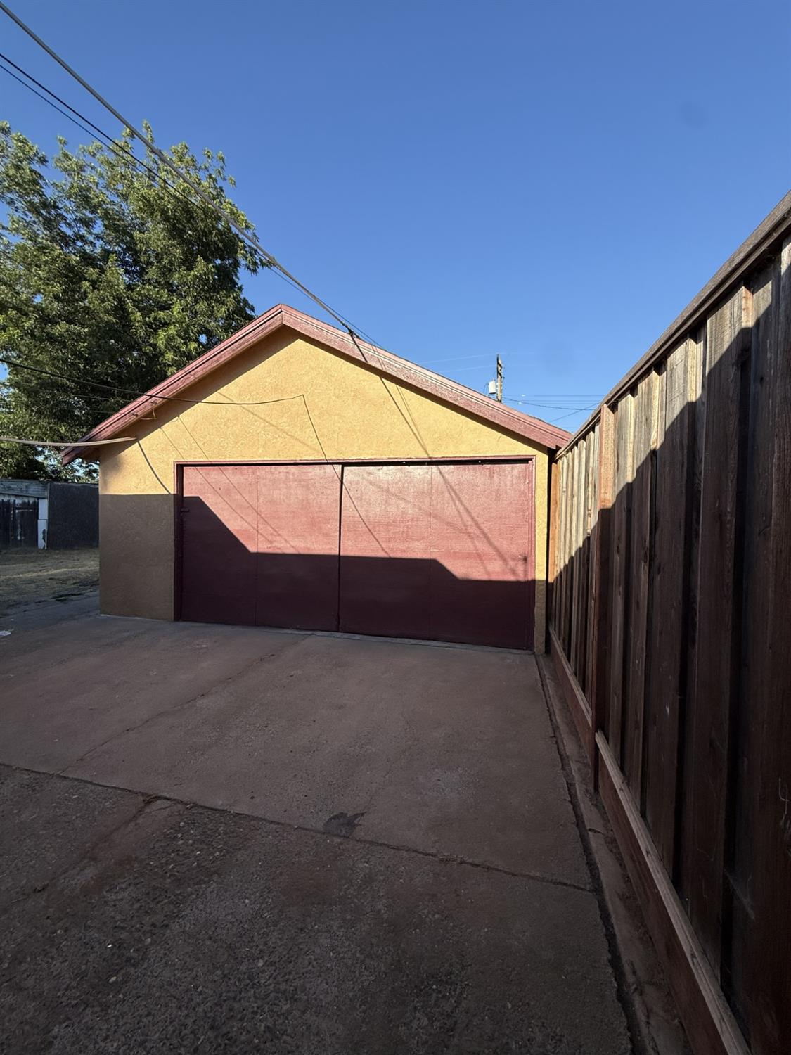 1412 Picardy Dr, Modesto, CA 95351