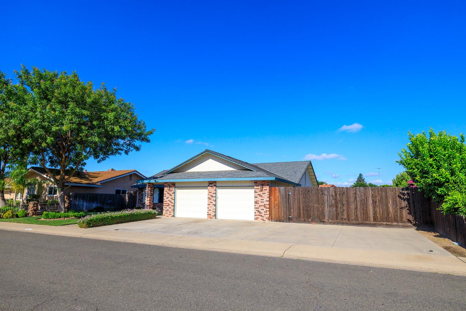 1647 Running, Ceres, CA 95307