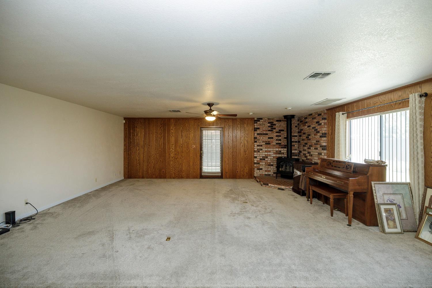1647 Running, Ceres, CA 95307