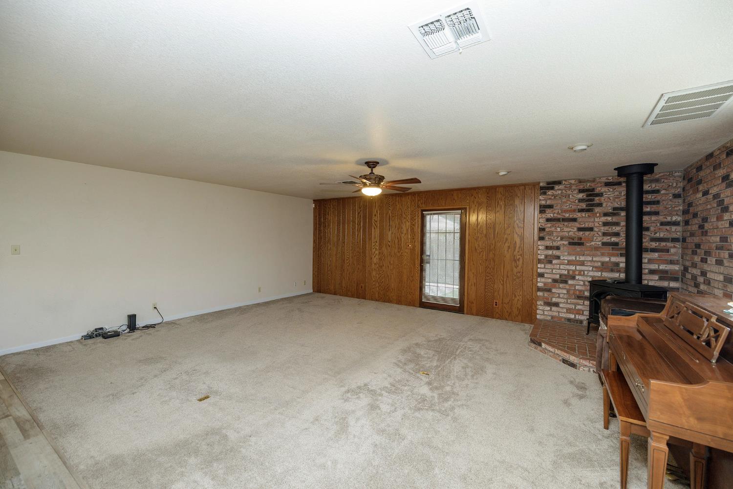 1647 Running, Ceres, CA 95307