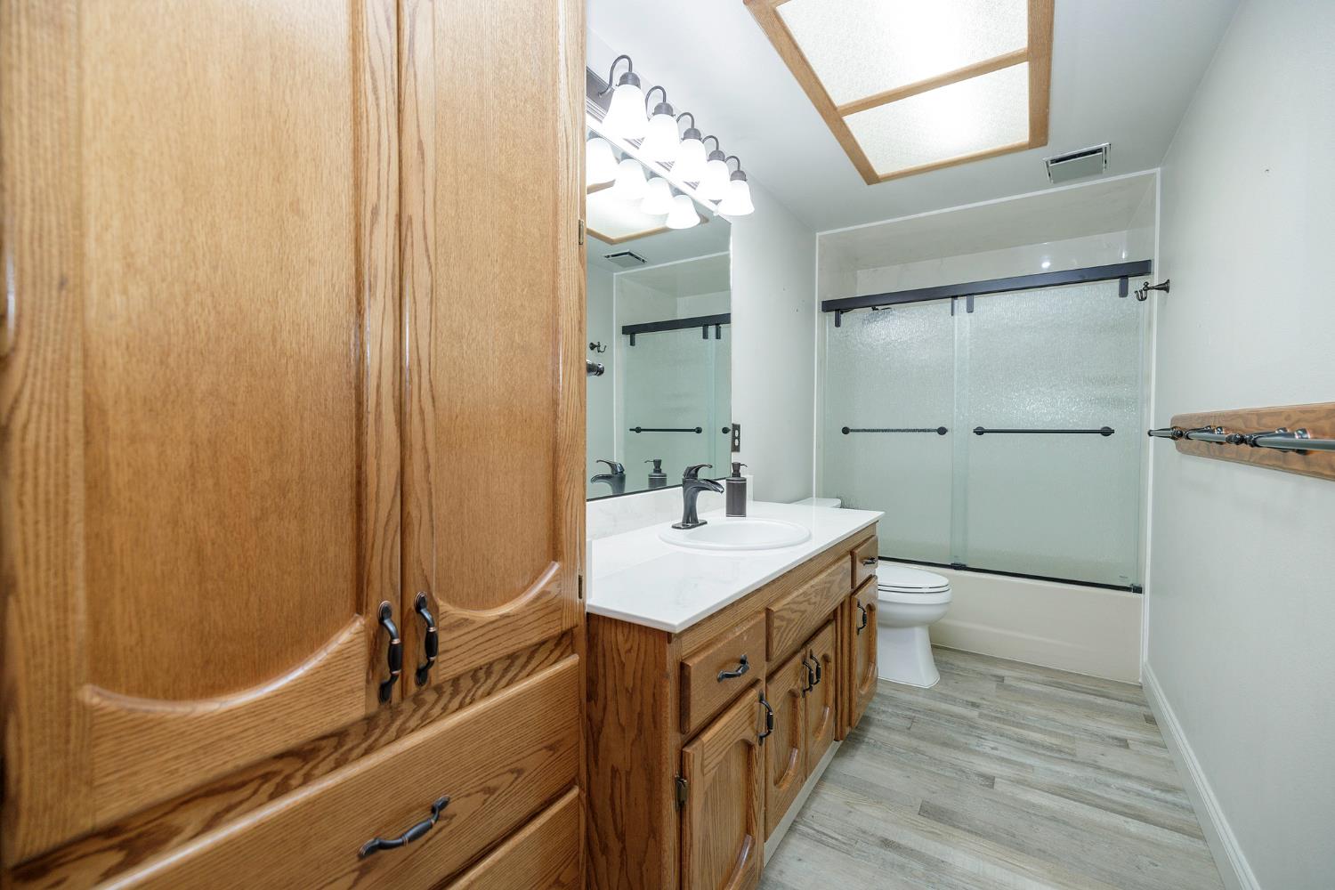 1647 Running, Ceres, CA 95307