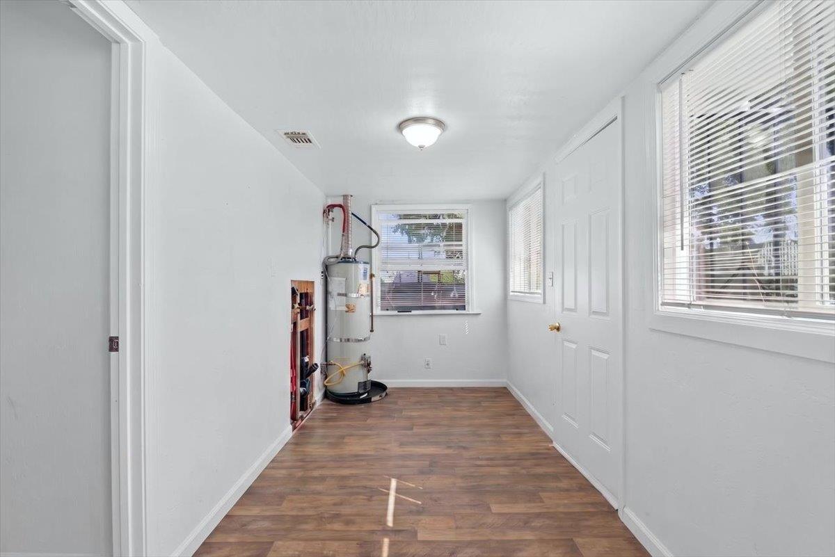 530 E G St, Oakdale, CA 95361