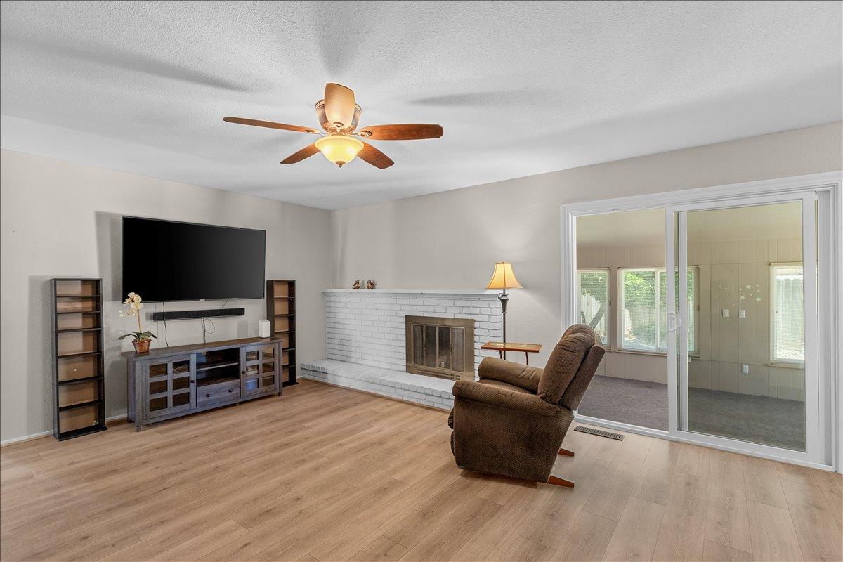 3309 Benton Cir, Modesto, CA 95350