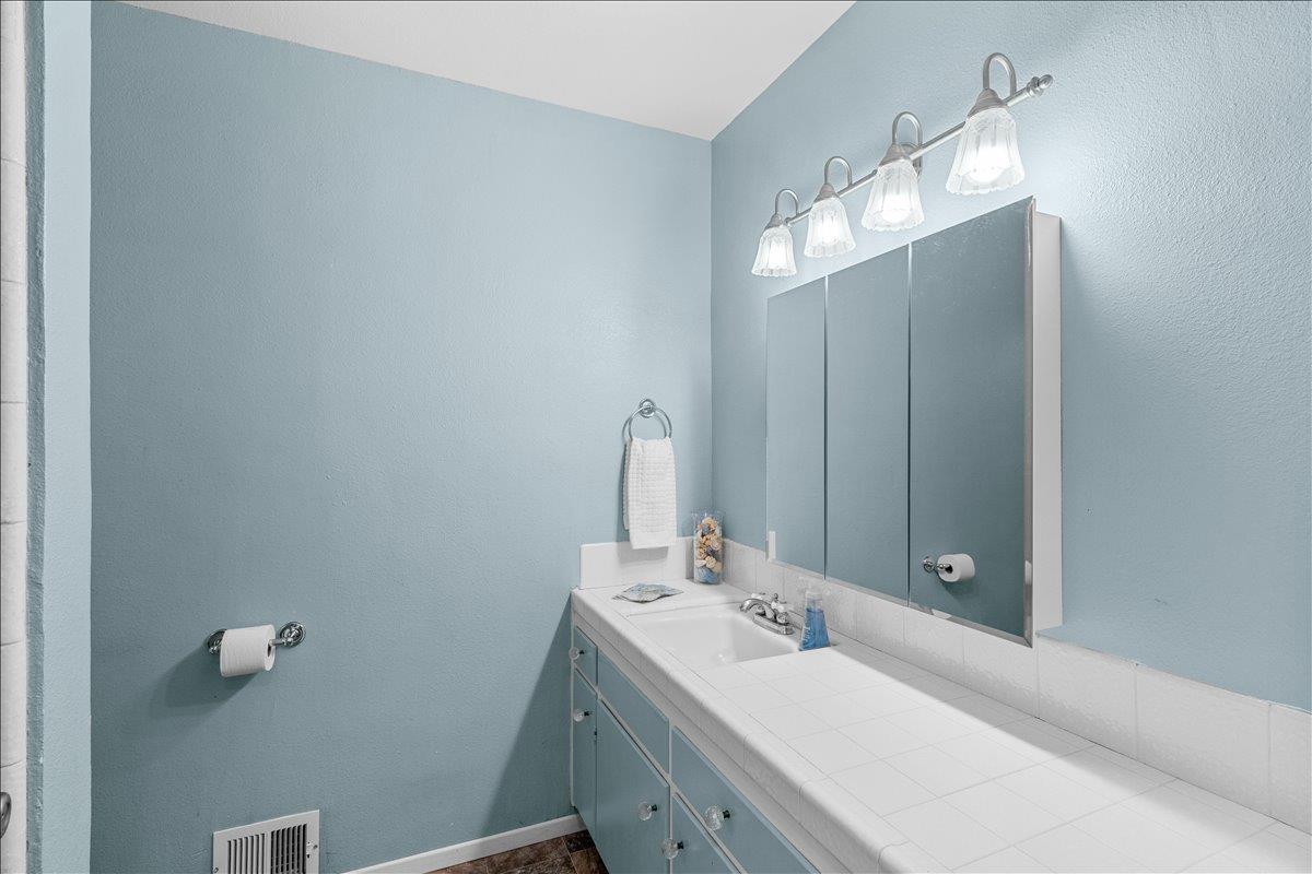 3309 Benton Cir, Modesto, CA 95350