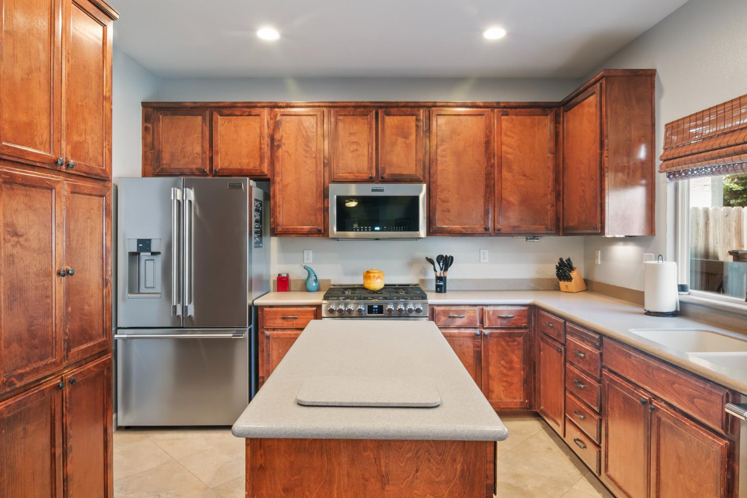 1716 Candler Lane, Modesto, CA 95355