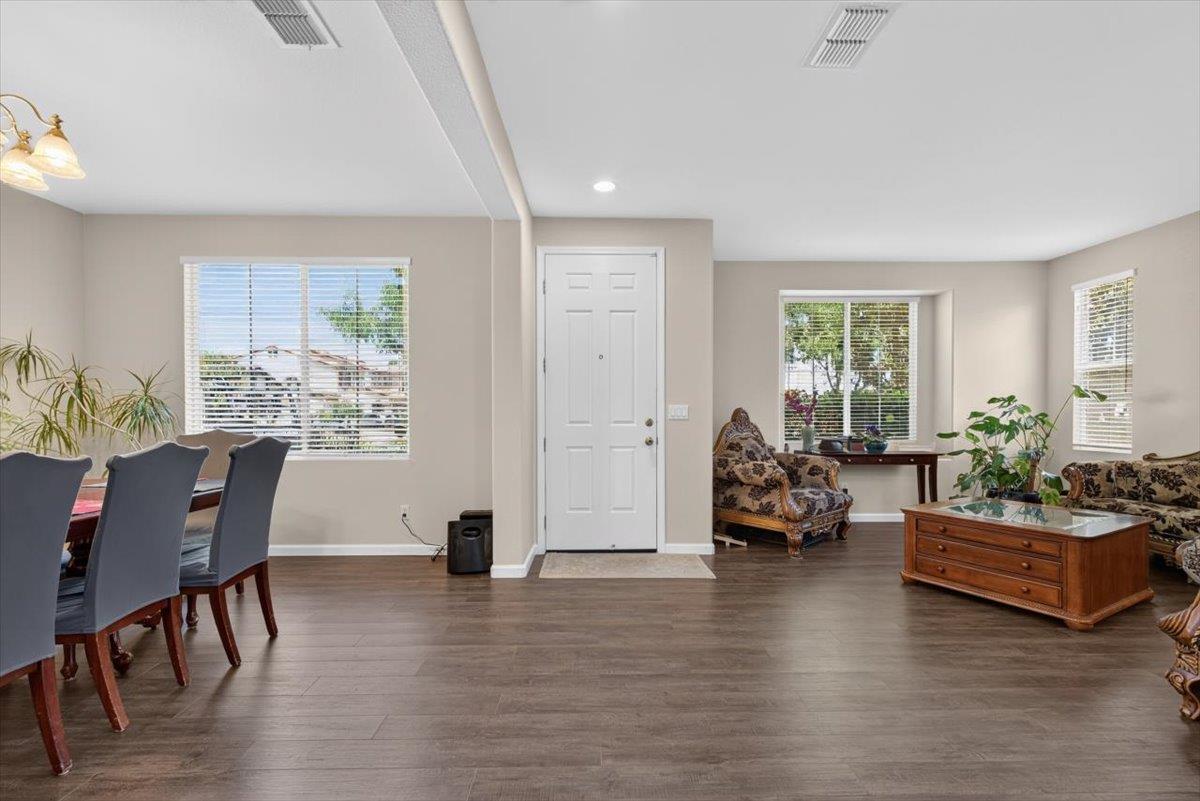 1438 Toggenberg St, Patterson, CA 95363