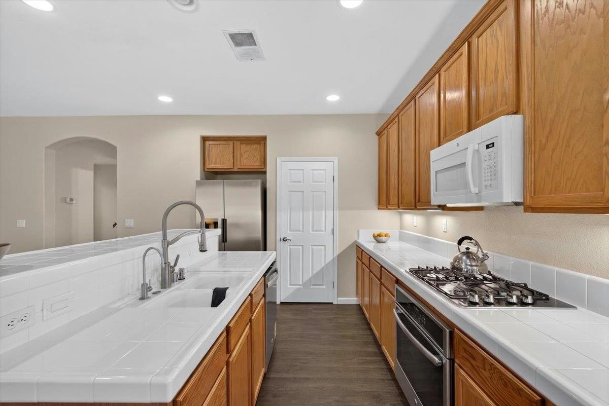 1438 Toggenberg St, Patterson, CA 95363