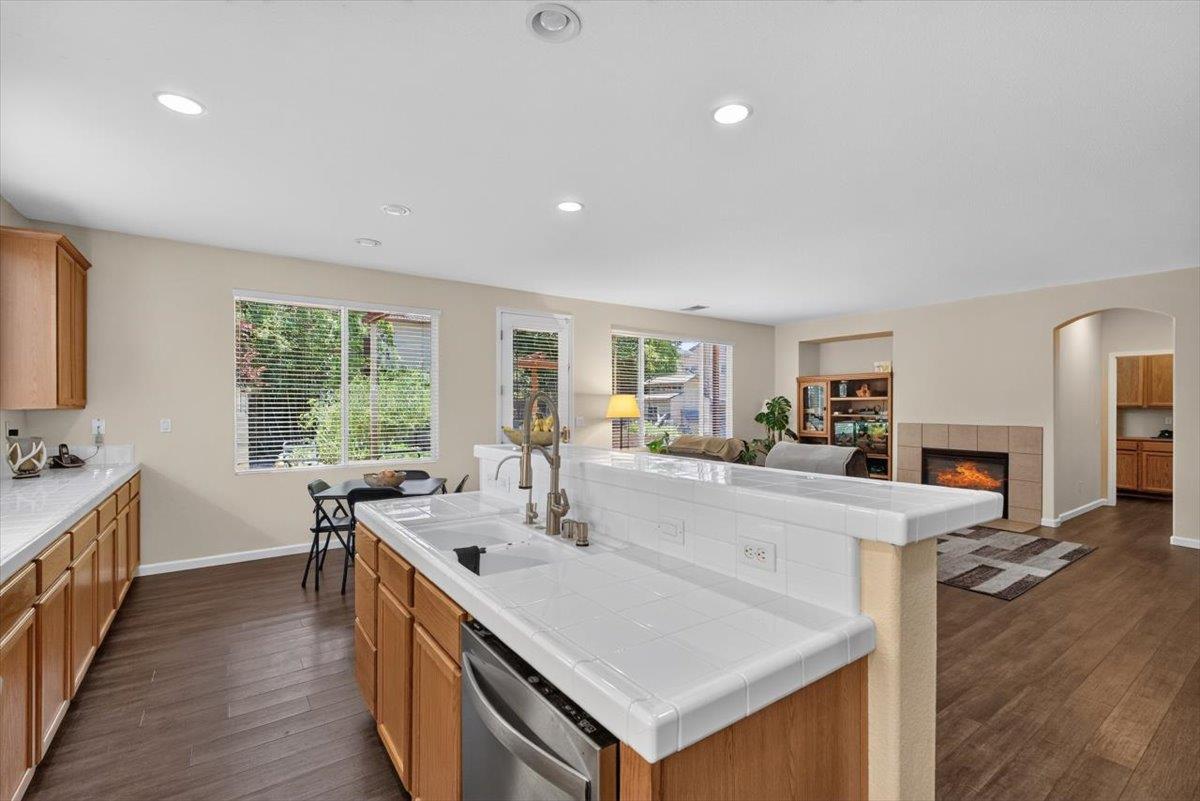 1438 Toggenberg St, Patterson, CA 95363