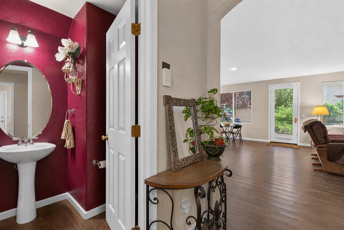 1438 Toggenberg St, Patterson, CA 95363
