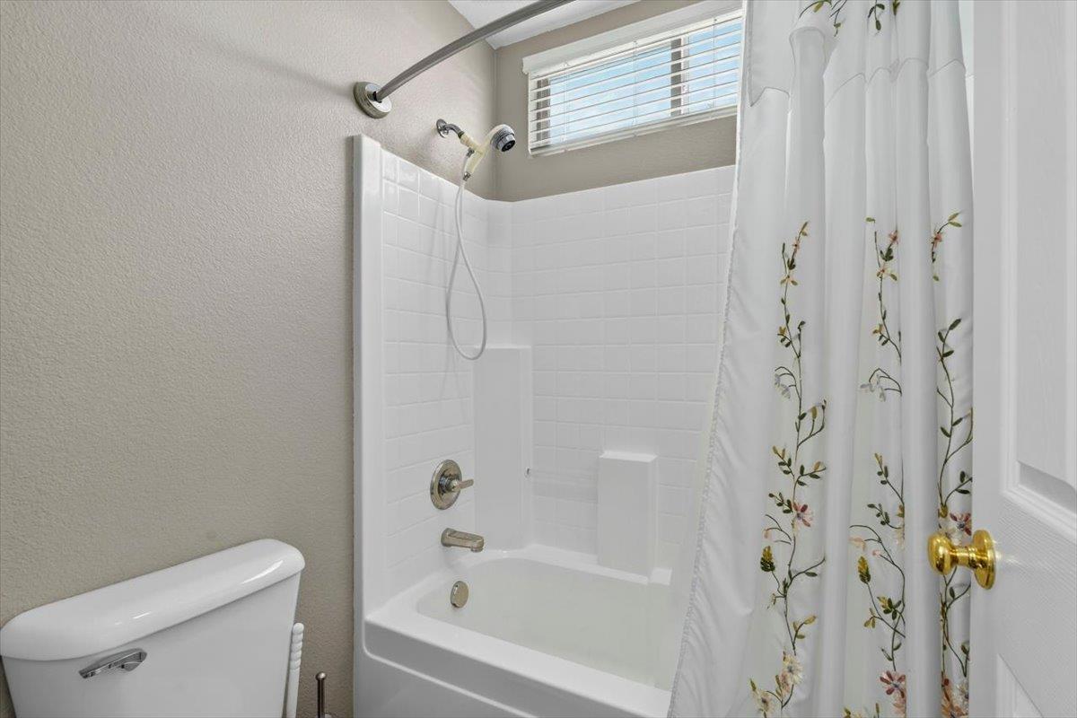 1438 Toggenberg St, Patterson, CA 95363