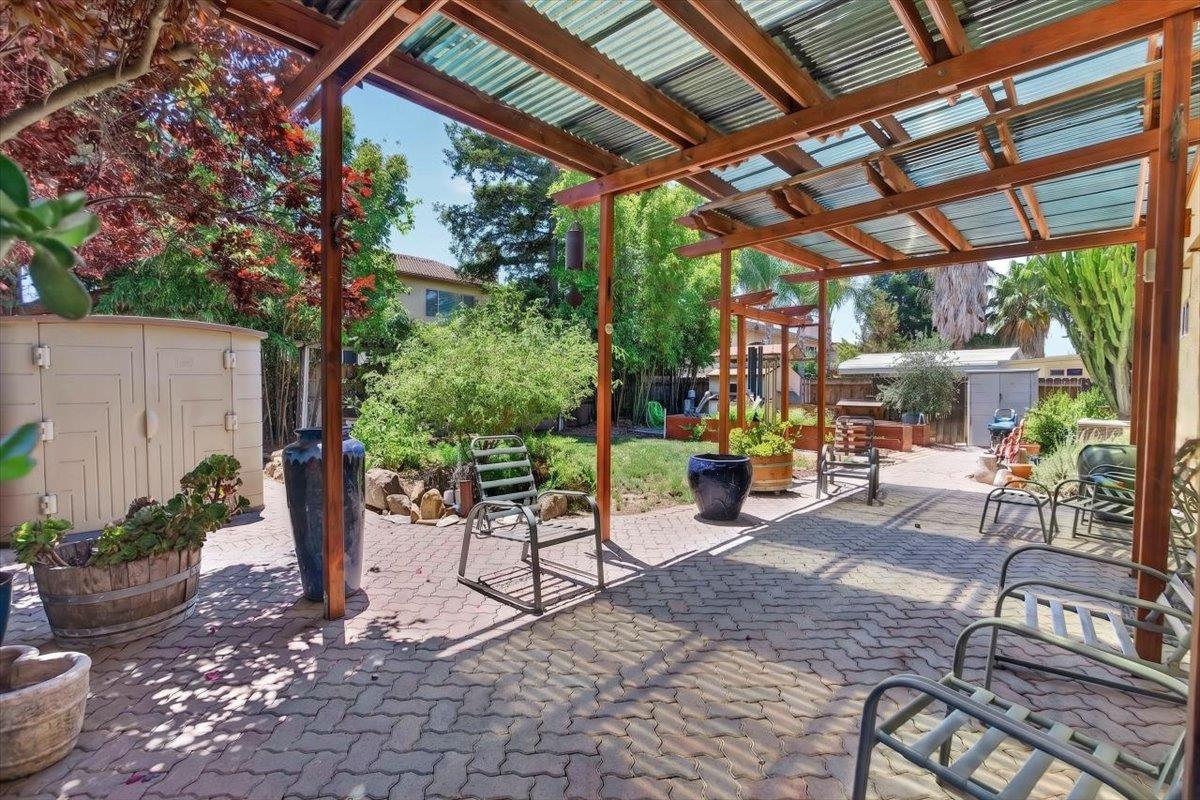 1438 Toggenberg St, Patterson, CA 95363