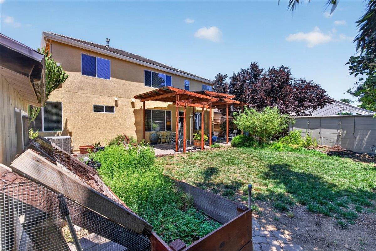 1438 Toggenberg St, Patterson, CA 95363