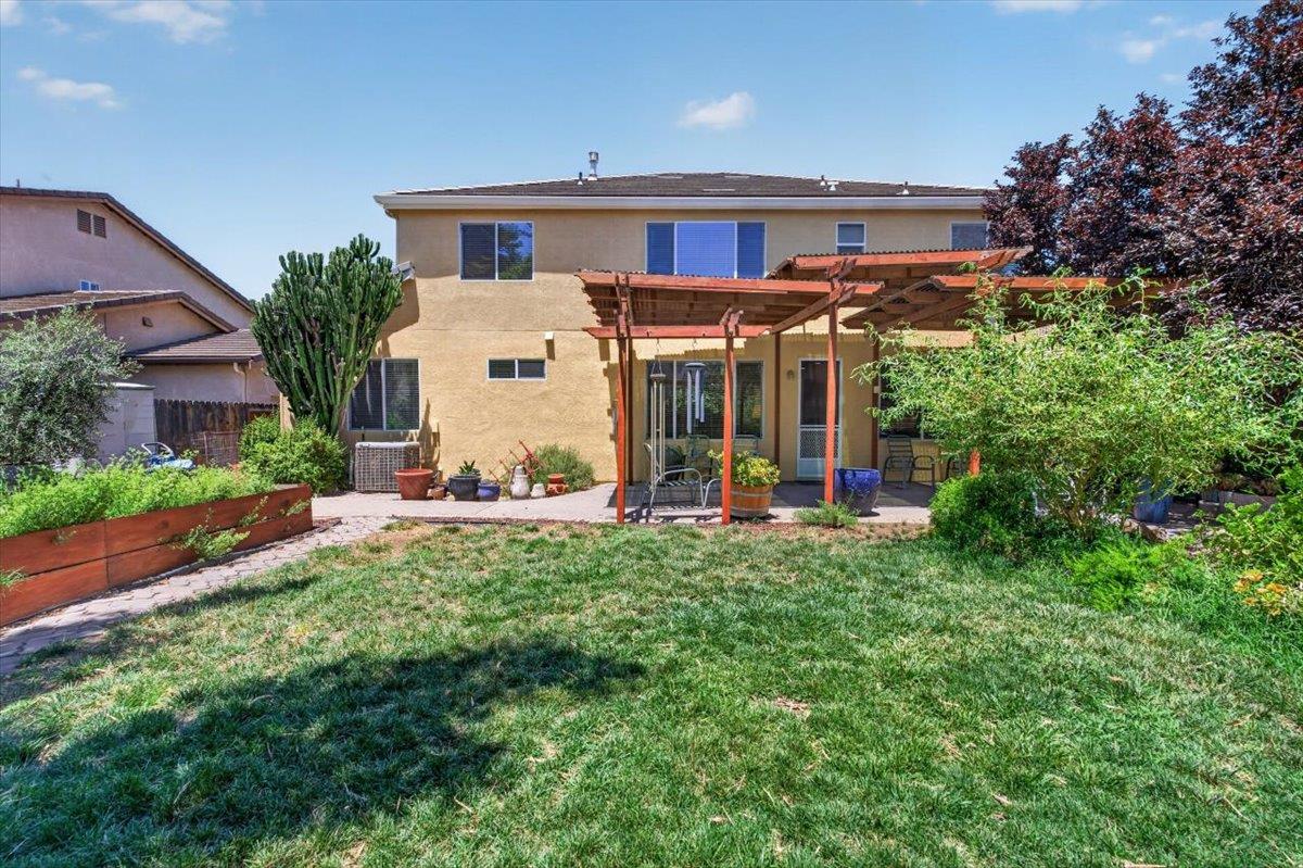 1438 Toggenberg St, Patterson, CA 95363