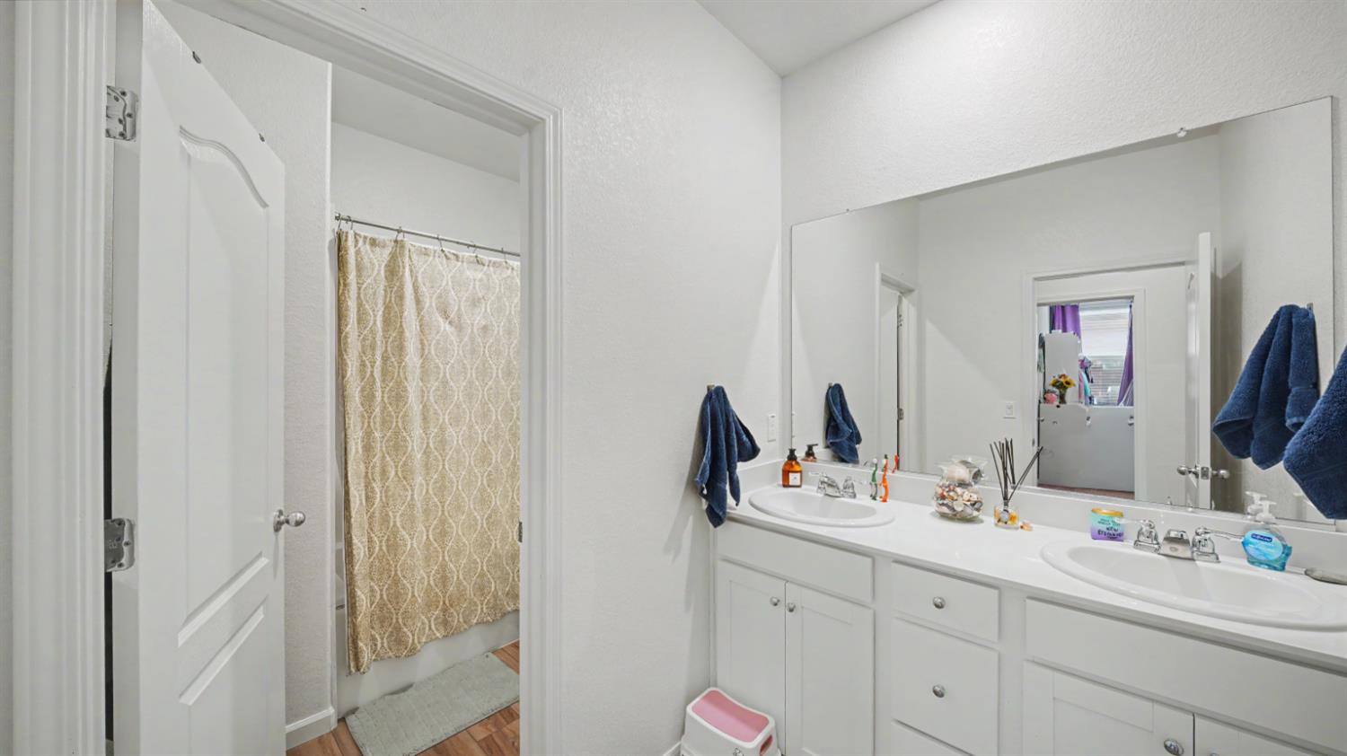 6518 Arena Way, Riverbank, CA 95367