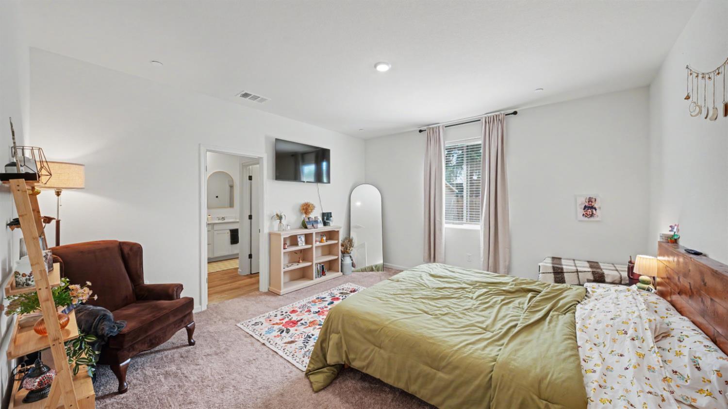 6518 Arena Way, Riverbank, CA 95367