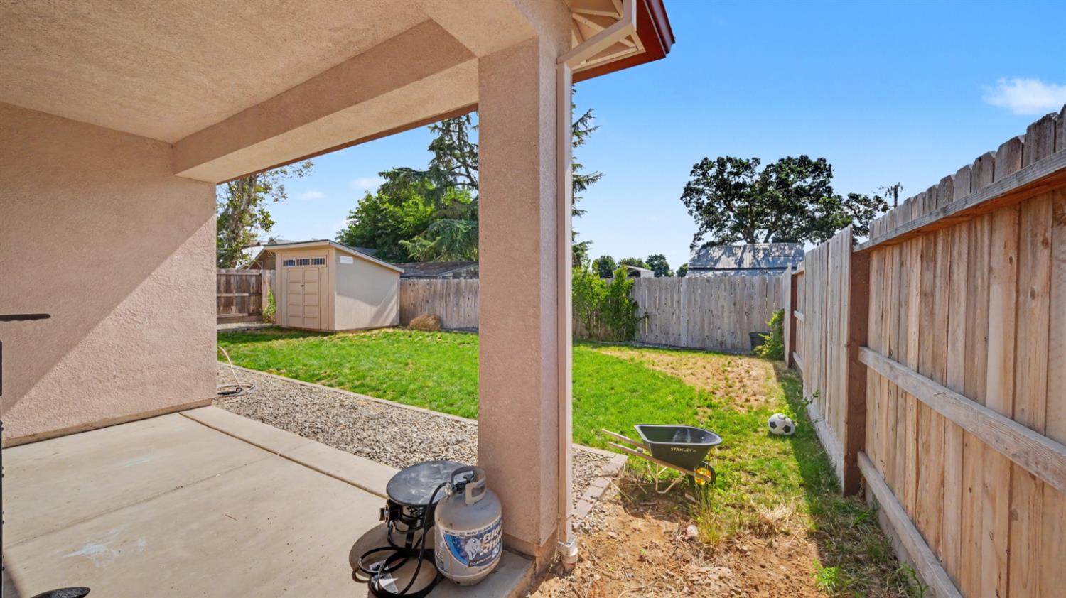 6518 Arena Way, Riverbank, CA 95367