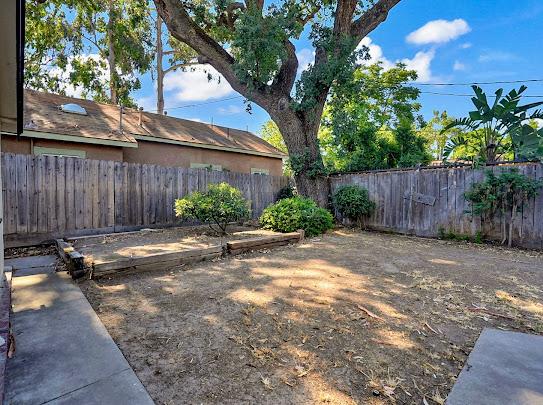 131 Loma Vista Way, Modesto, CA 95354