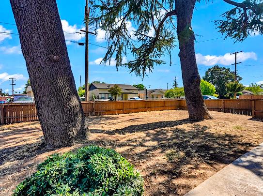 131 Loma Vista Way, Modesto, CA 95354