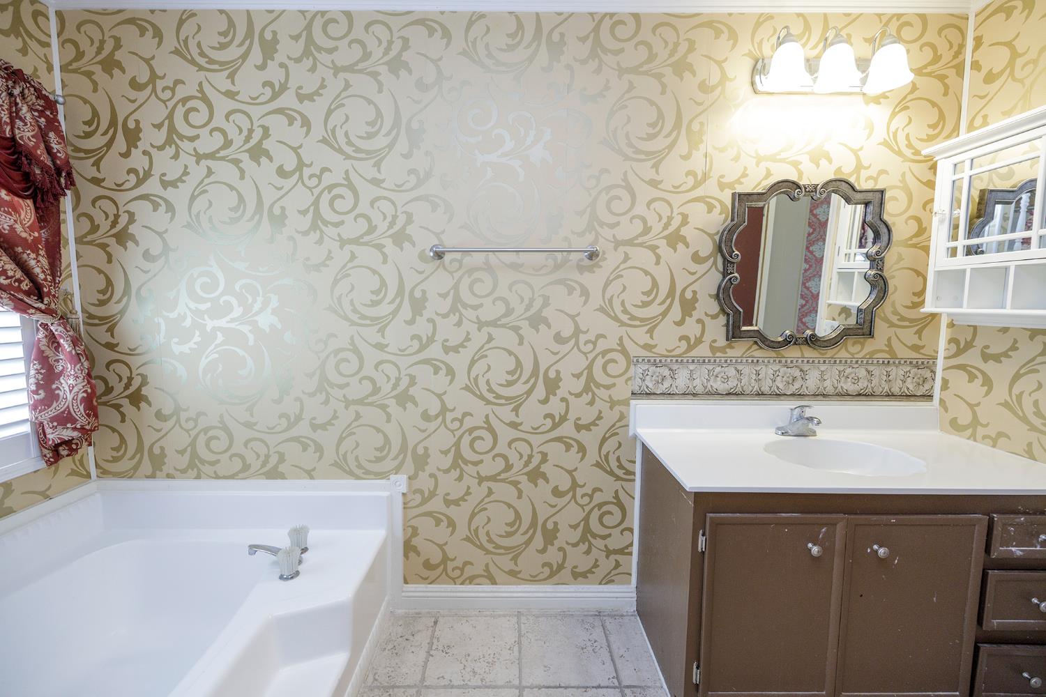3924 Lahaina, Modesto, CA 95355