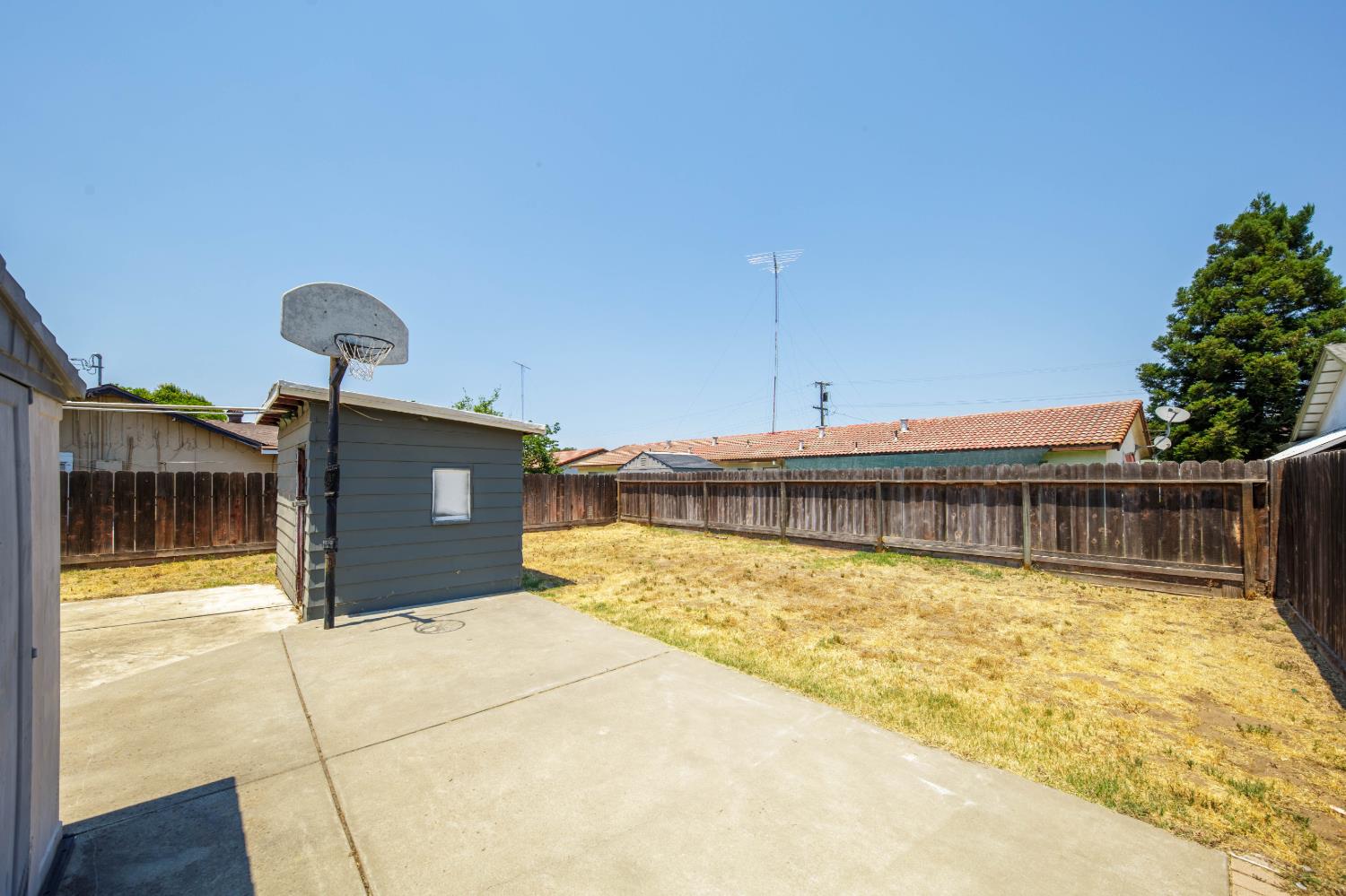 139 Lupton St, Manteca, CA 95337