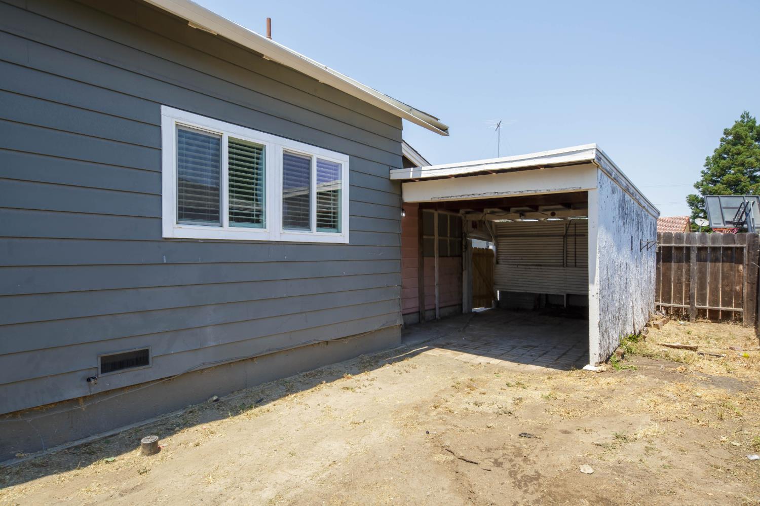 139 Lupton St, Manteca, CA 95337