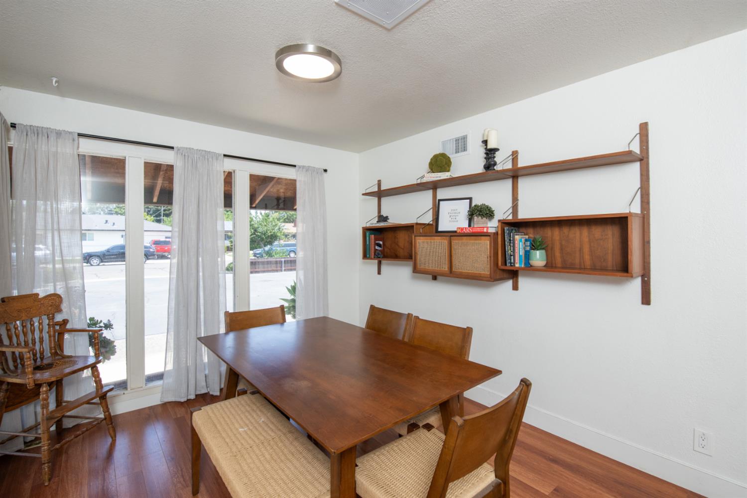 1415 Oklahoma Ave, Escalon, CA 95320