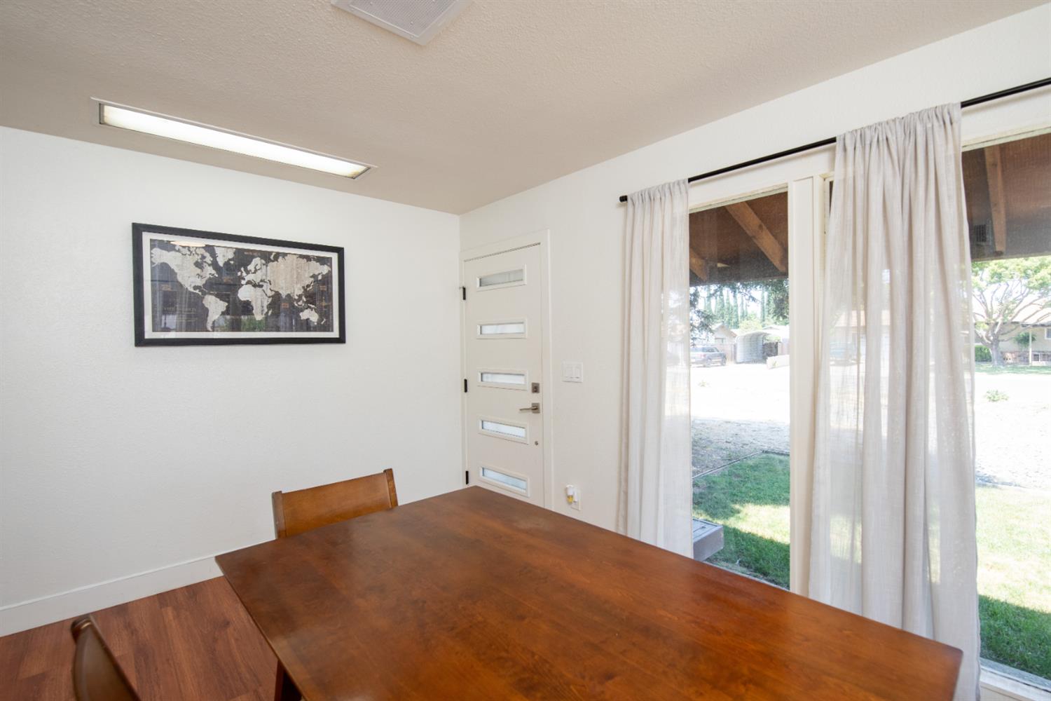 1415 Oklahoma Ave, Escalon, CA 95320