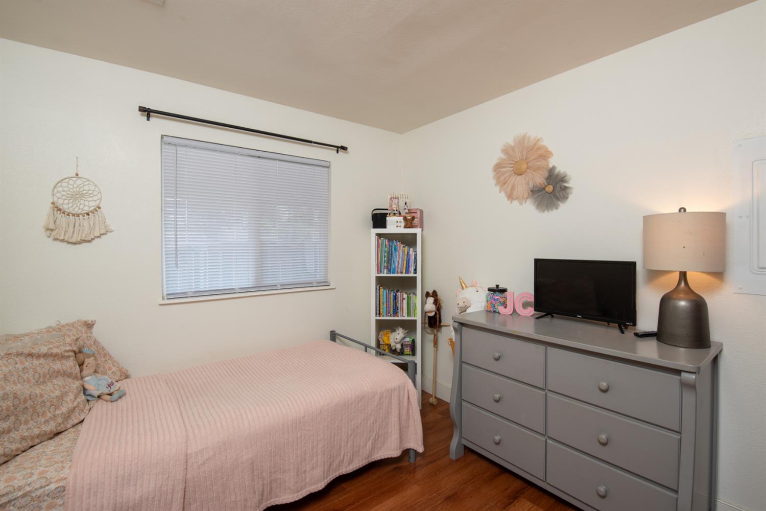 1415 Oklahoma Ave, Escalon, CA 95320