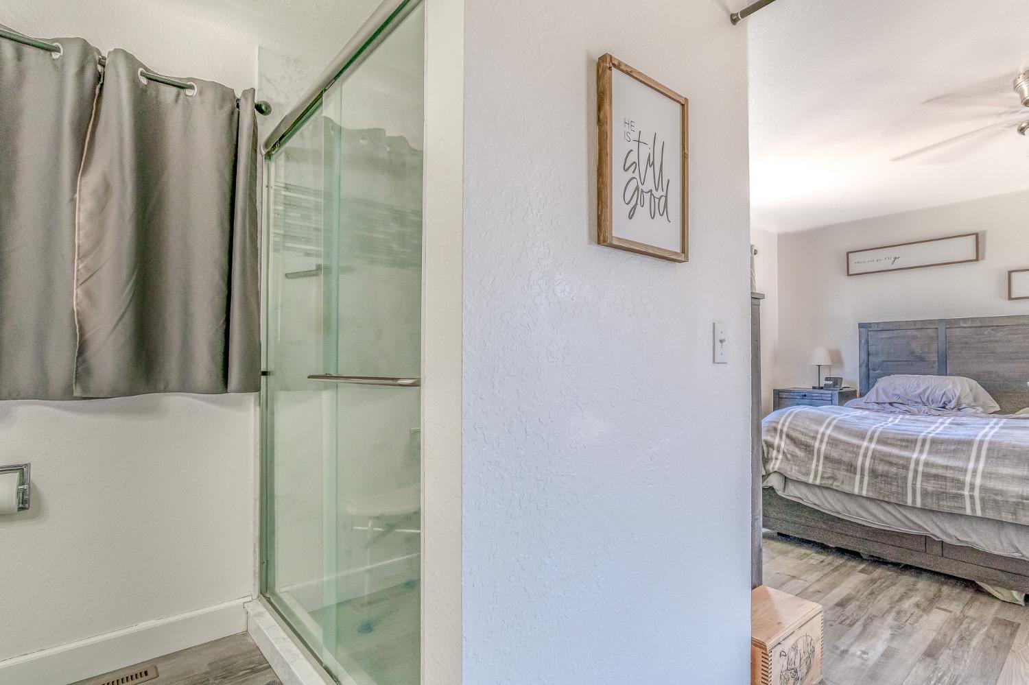 428 N Western Ave, Waterford, CA 95386