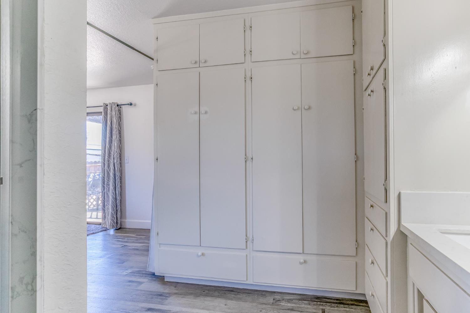 428 N Western Ave, Waterford, CA 95386