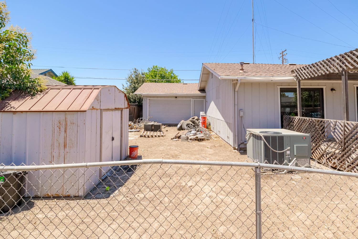 428 N Western Ave, Waterford, CA 95386
