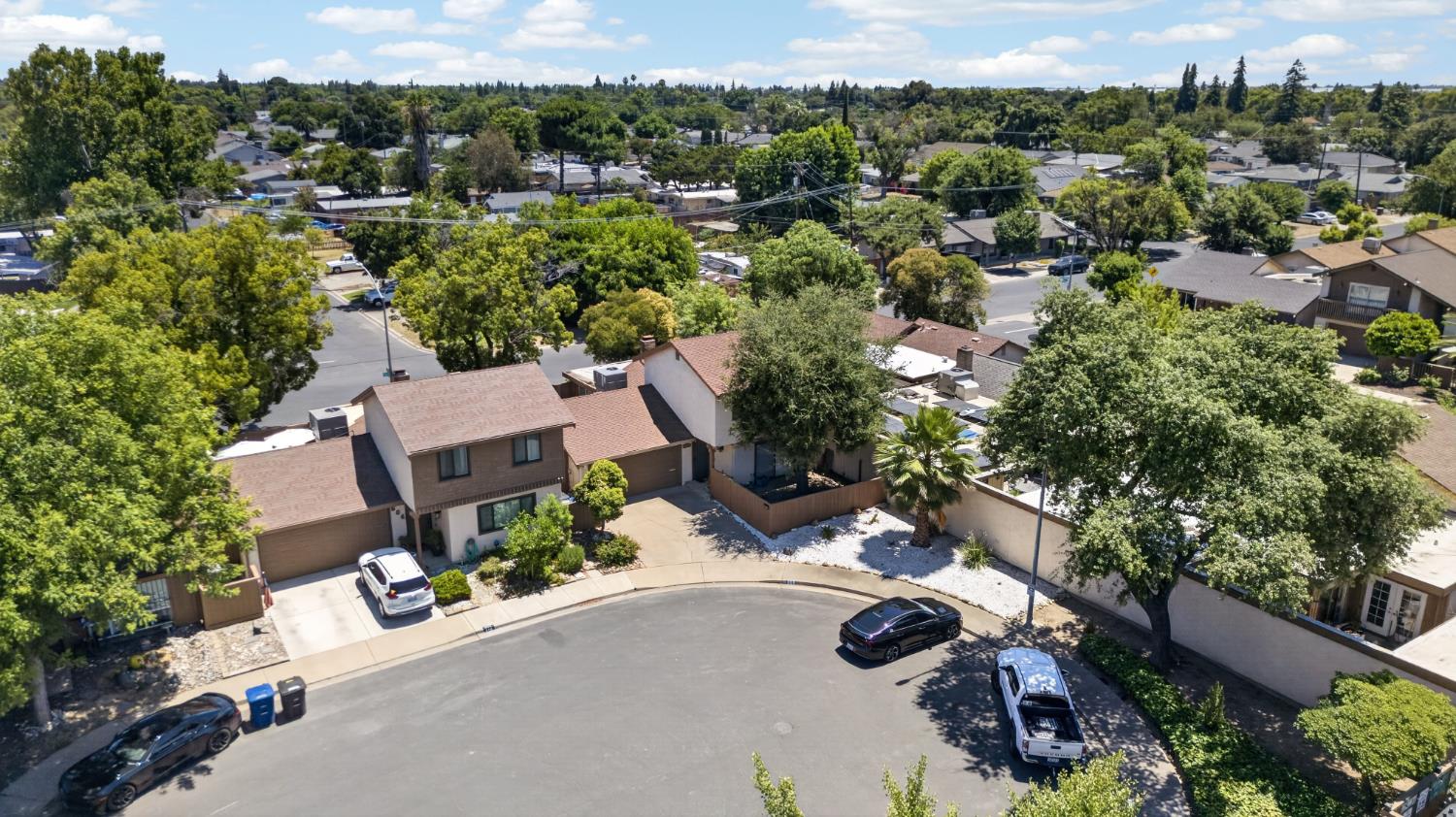600 Edgebrook Ct, Modesto, CA 95354