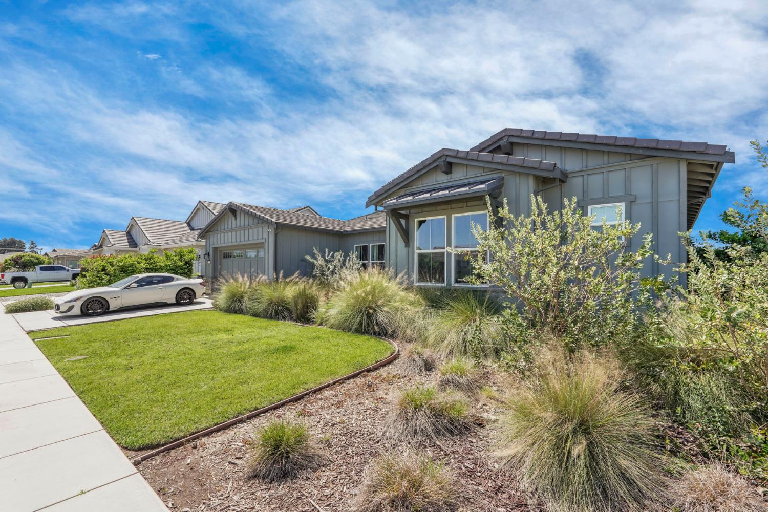 2573 Feathermint Ln, Turlock, CA 95382