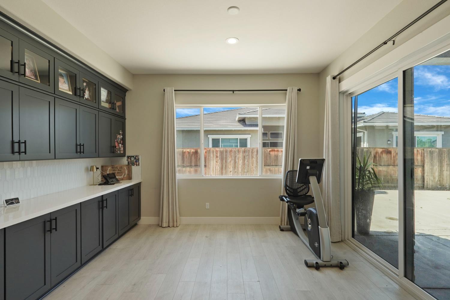 2573 Feathermint Ln, Turlock, CA 95382
