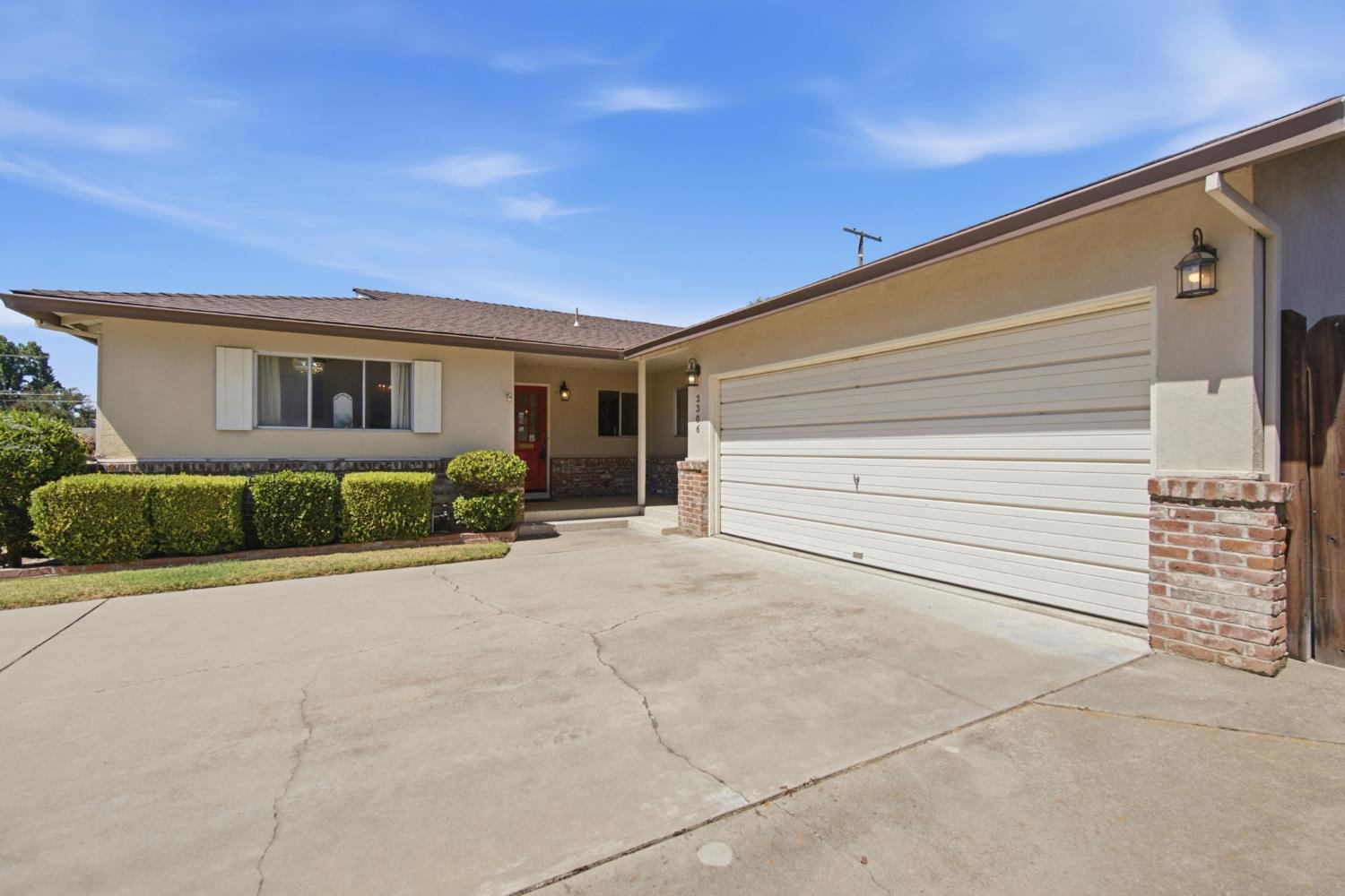 2306 Monticello Ave, Modesto, CA 95350