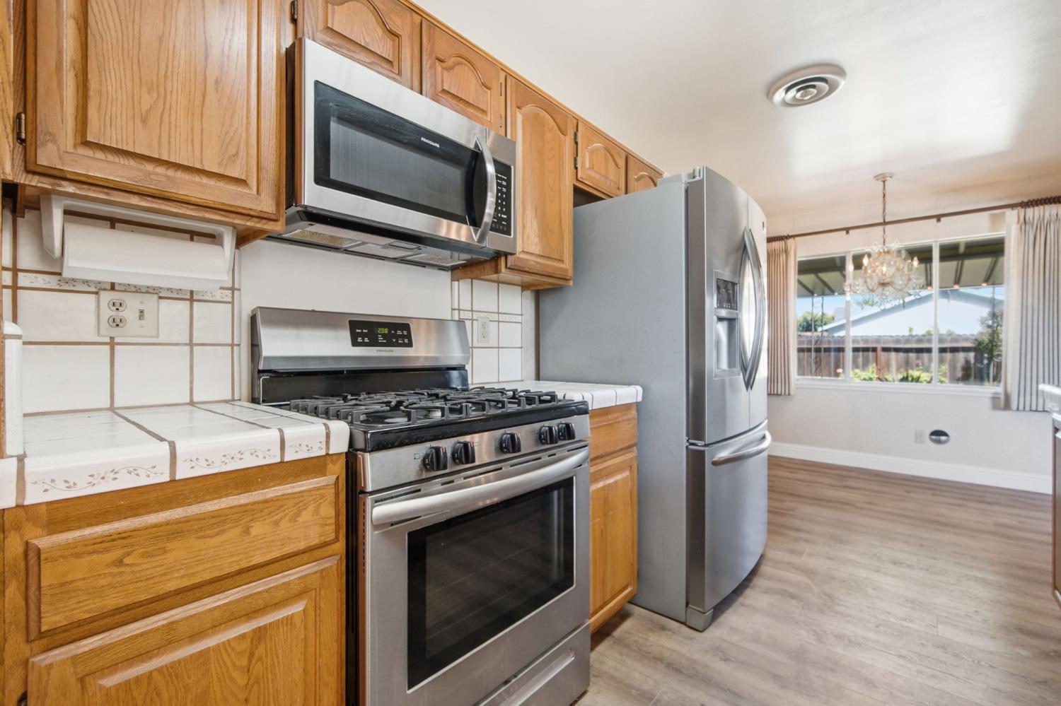2306 Monticello Ave, Modesto, CA 95350