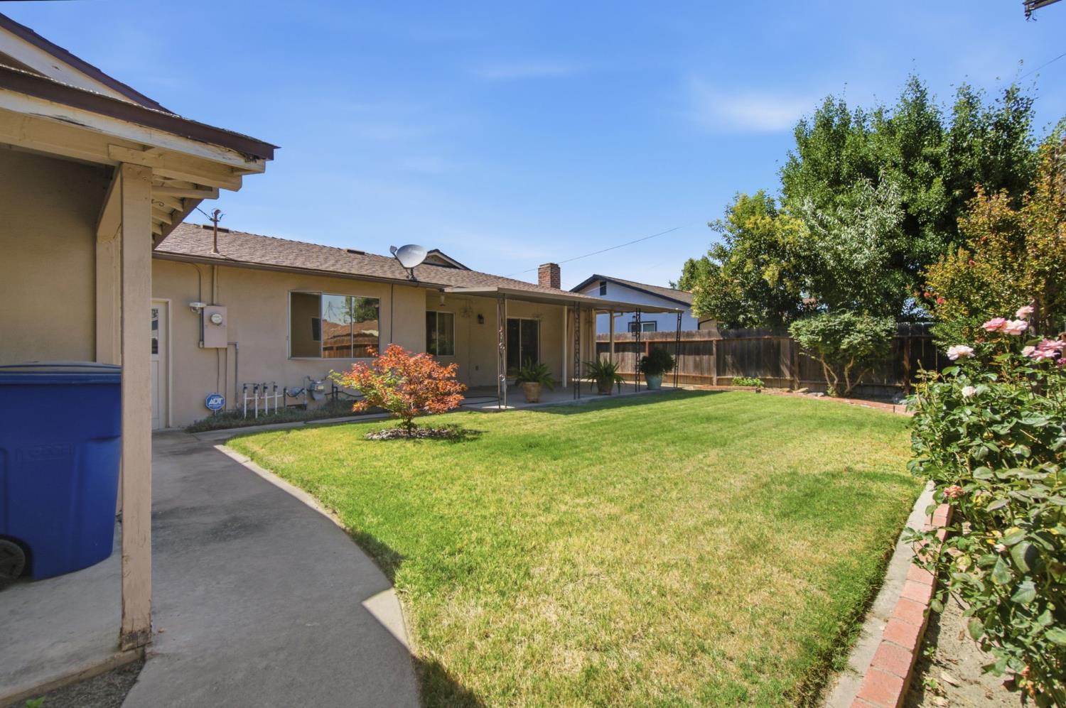 2306 Monticello Ave, Modesto, CA 95350