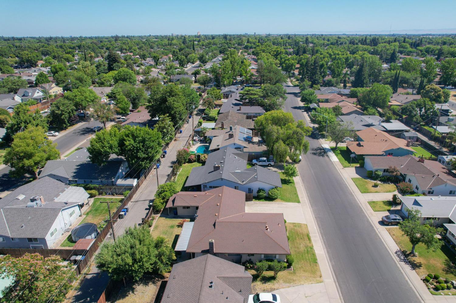 2306 Monticello Ave, Modesto, CA 95350