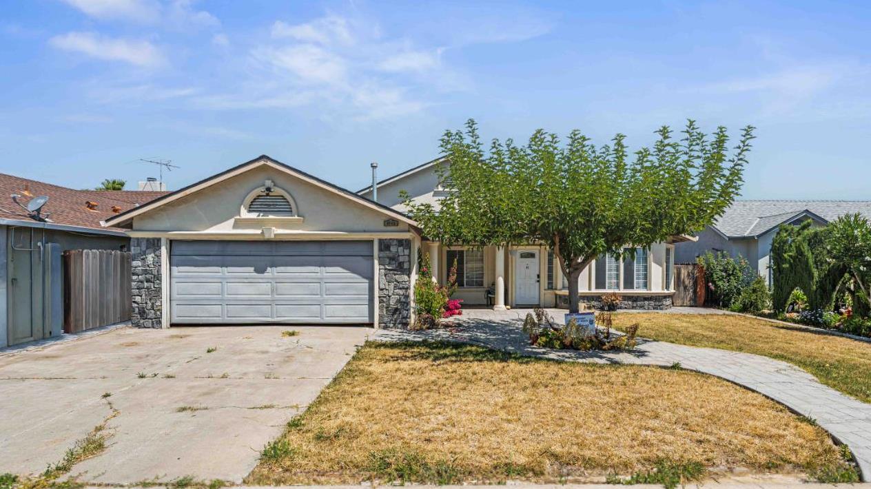 1713 Minnie St, Patterson, CA 95363