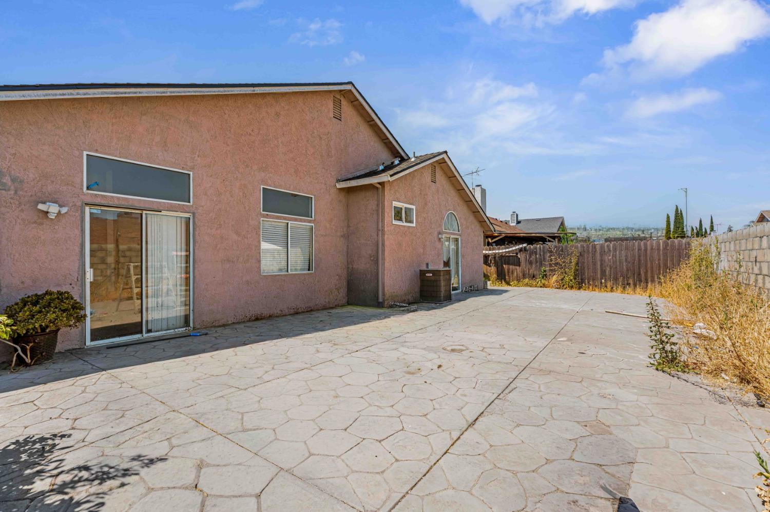 1713 Minnie St, Patterson, CA 95363