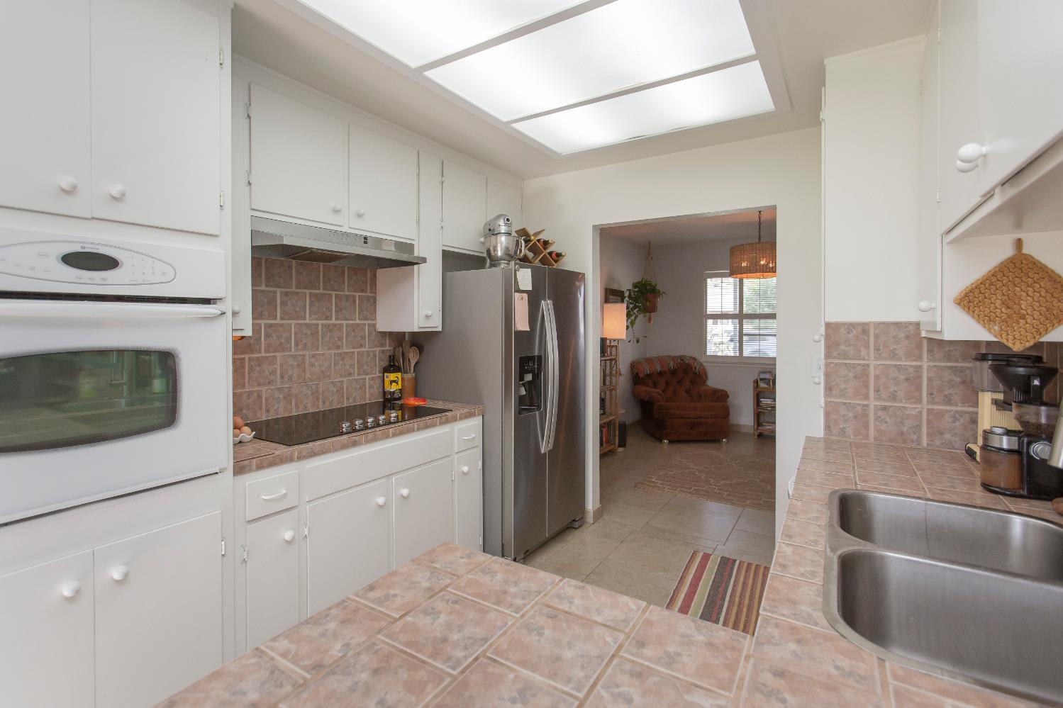 164 Elena Ct, Turlock, CA 95380