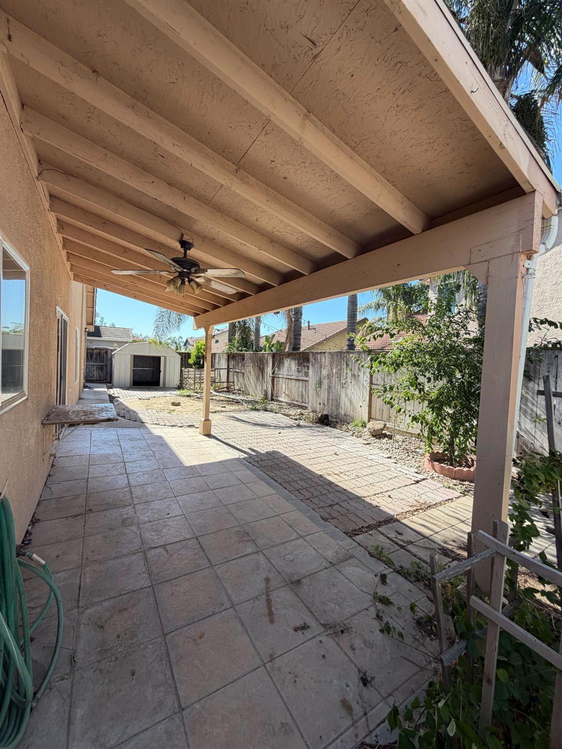 2825 Donner Trl, Riverbank, CA 95367