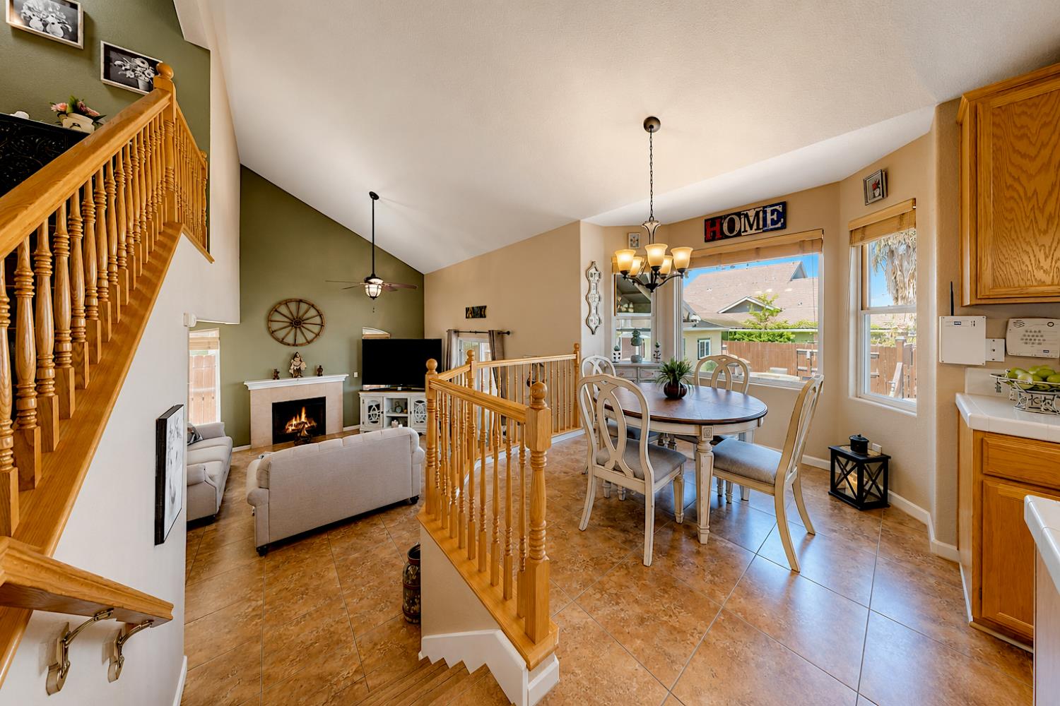 751 Savignon Blanc Ct, Los Banos, CA 93635