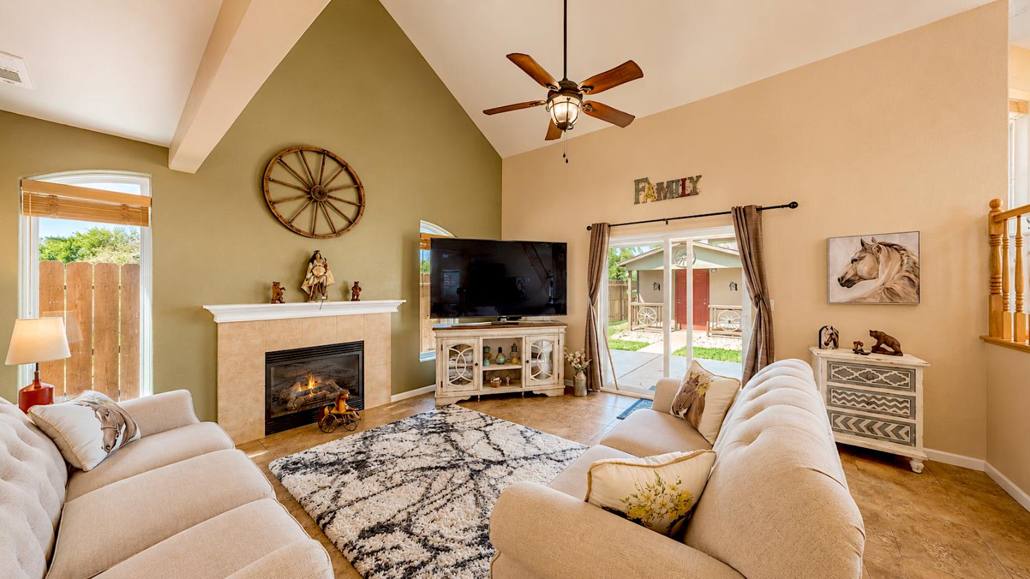 751 Savignon Blanc Ct, Los Banos, CA 93635