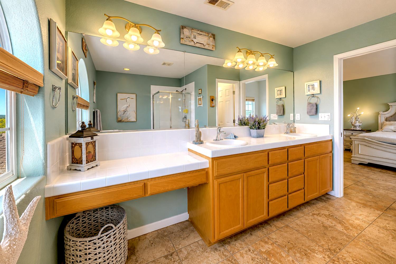 751 Savignon Blanc Ct, Los Banos, CA 93635