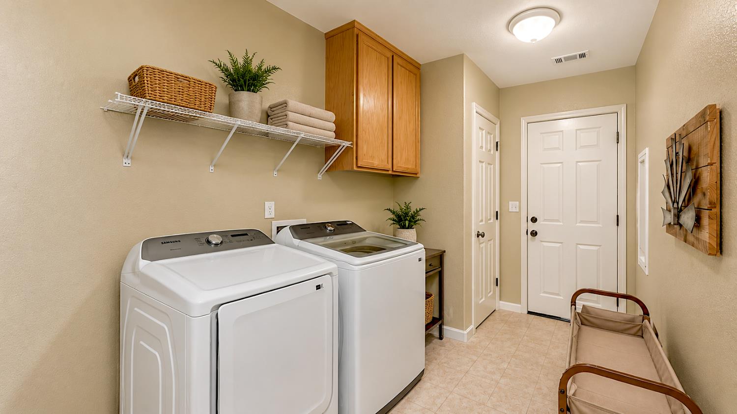 751 Savignon Blanc Ct, Los Banos, CA 93635